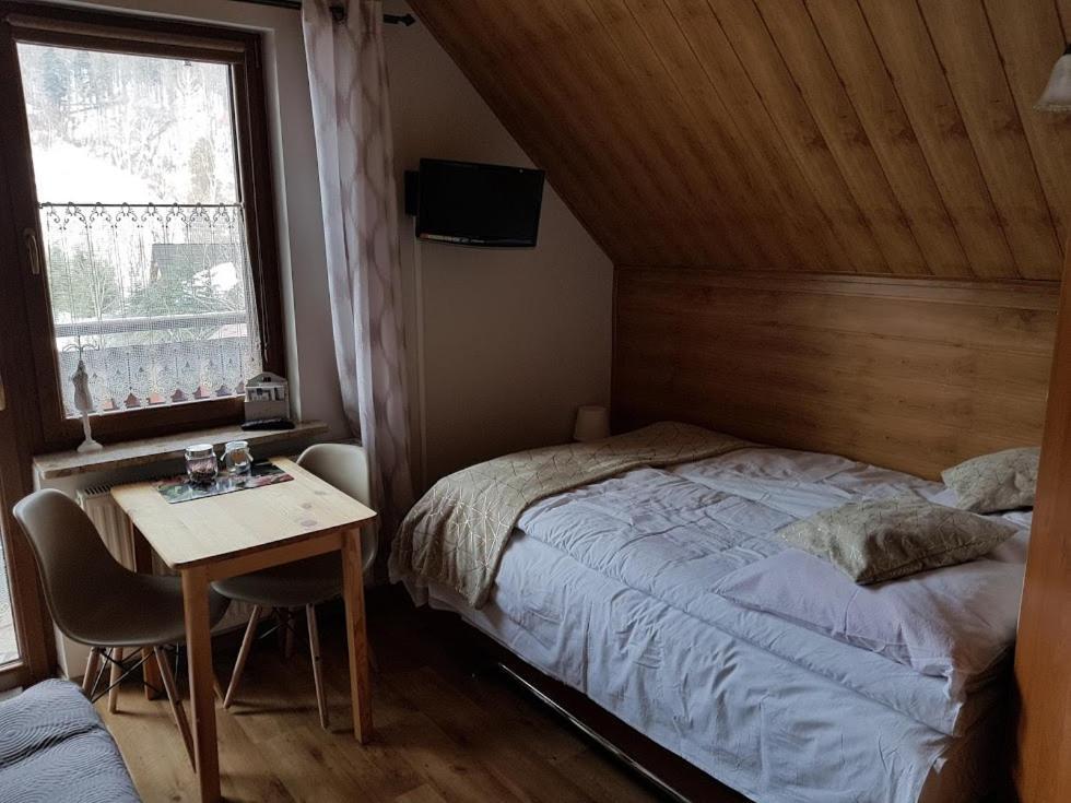 Pokoje Goscinne Kacper Blisko Gondoli Szczyrk Exterior foto